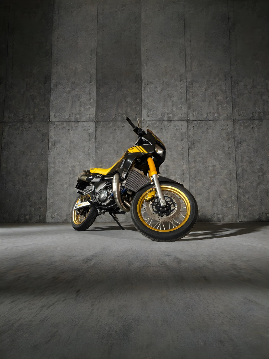 DBR Titan Auspuff für YAMAHA TDR 250cc