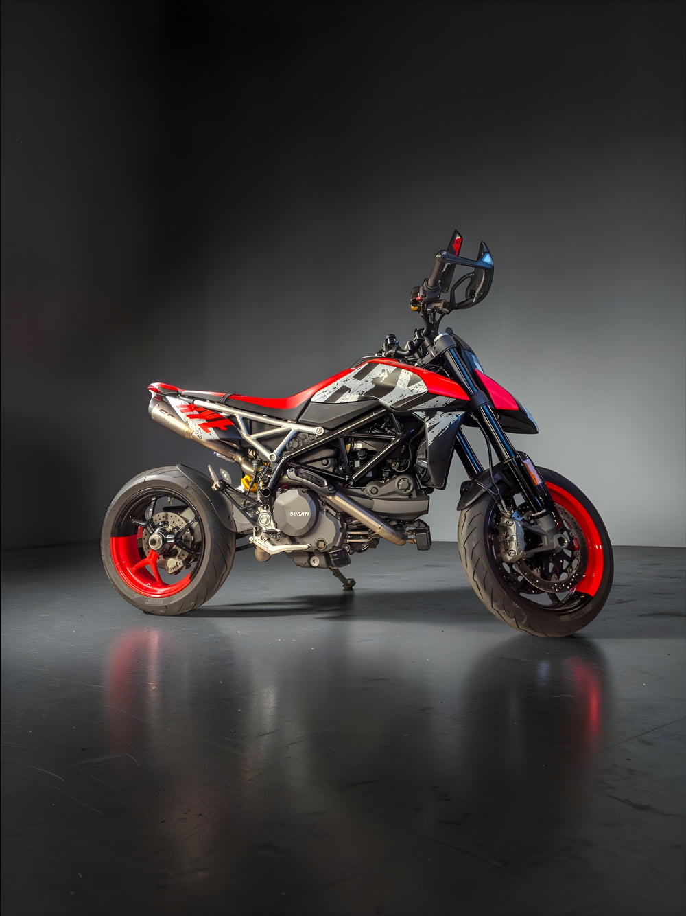 DBR Komplett-Auspuff aus Titan DUCATI HYPERMOTARD 950 - SP 2019-2023